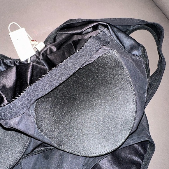 ARTESANDS One Piece Swimsuit MULTI CUP Built In Bra Lined Scoop Neck Black 10 - Picture 4 of 16